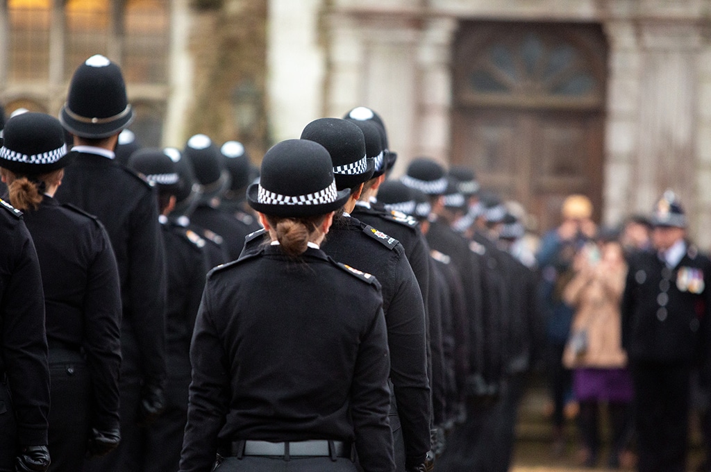 Policija