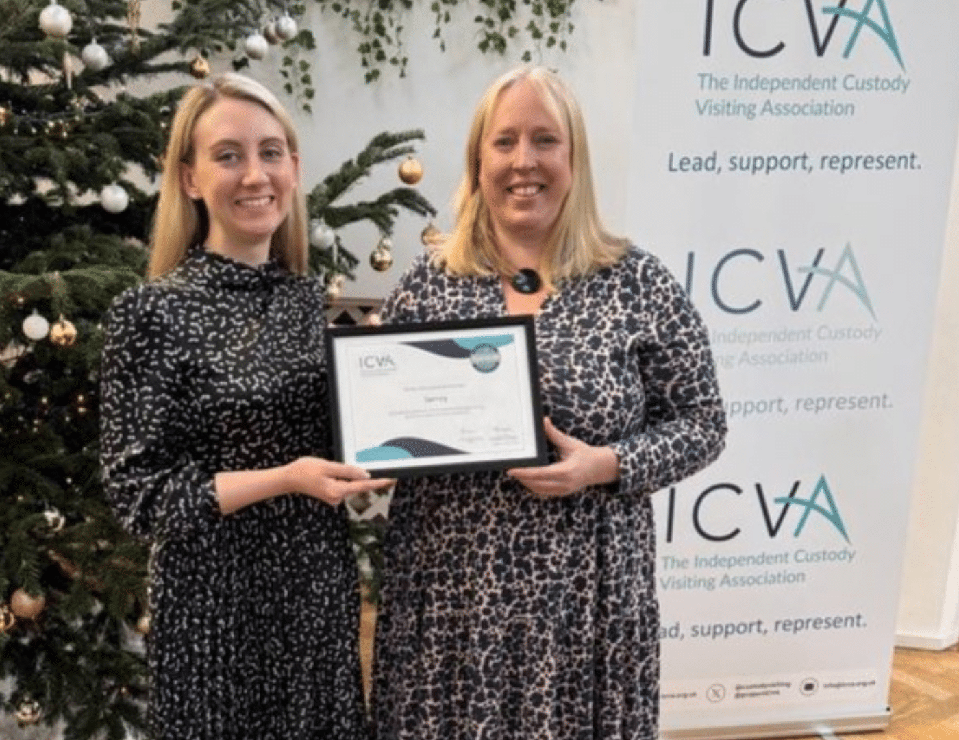 Deputy-Police-and-Commissioner-Ellie-Vesey-Thompson-and-ICV-Scheme-Manager-Erika-Dallinger-at-the-ICVA-Awards-in-Birmingham
